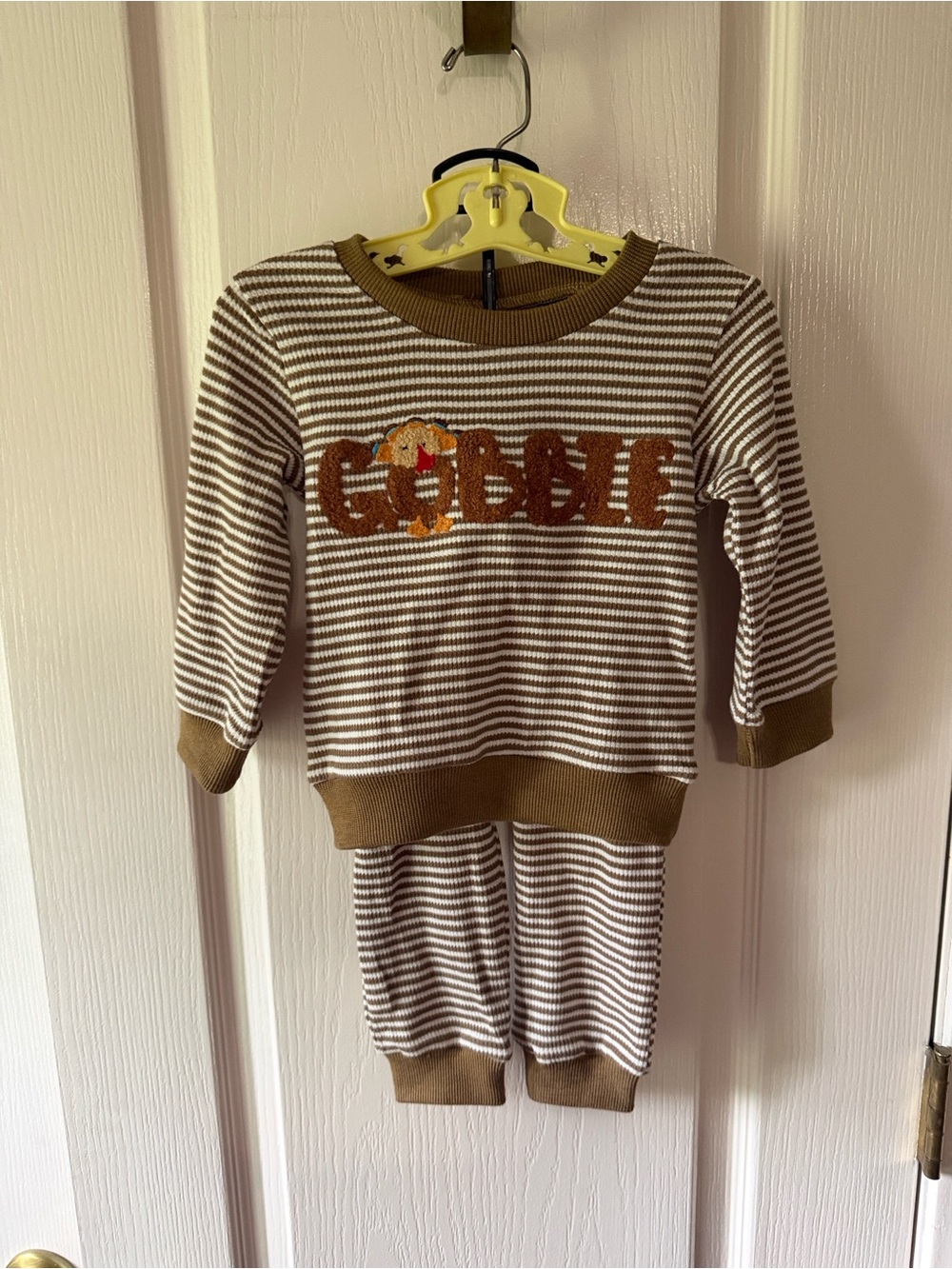 E8 Gobble Kids Set - Brown & White